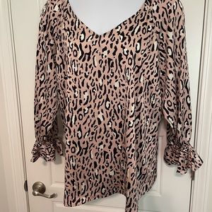BAR III BLOUSE, SNOW LEOPARD PATTERN IN BLUSH PINK, NWOT, 3X